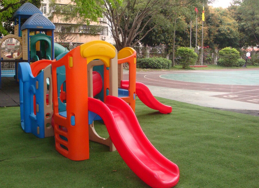 幼儿园装备价钱